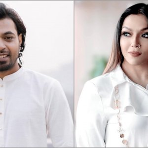 ‘চাঁদ মামা’ দোলাকে নিয়ে আরফিন রুমির ‘আঘাত’