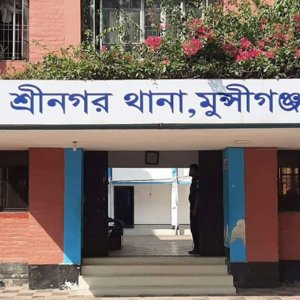 মাদ্রাসাছাত্রীকে ধর্ষণচেষ্টার অভিযোগে শিক্ষককে পিটুনি