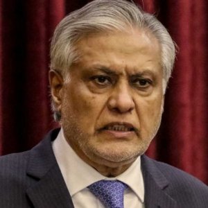 ঢাকায় পাকিস্তানের পররাষ্ট্রমন্ত্রী ইসহাক দার