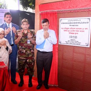 স্যার সলিমুল্লাহ মেডিক্যাল কলেজে হোস্টেলের ভিত্তিপ্রস্তর স্থাপন