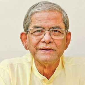 পুলিশের কাজে বাধা দেওয়ার মামলা থেকে অব্যাহতি পেলেন মির্জা ফখরুল