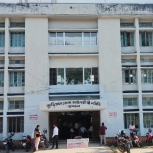 বিনা প্রতিদ্বন্দ্বিতায় জয়ী বিএনপি সমর্থিত ১৭ প্রার্থী