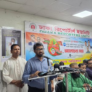 নুরের ওপর হামলায় সেনাবাহিনীর ভাবমূর্তি ক্ষুণ্ন হয়েছে: রাশেদ খাঁন