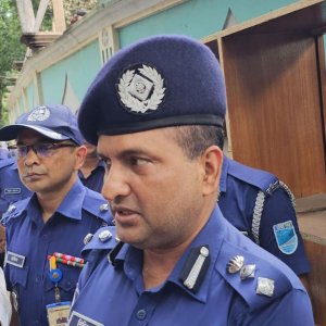 নুরাল পাগলার দরবারে হামলায় প্রকৃত অপরাধীদের গ্রেফতার করা হবে: অতিরিক্ত ডিআইজি