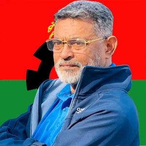 নওগাঁয় ট্রাক্টরের চাপায় প্রাণ গেলো ইউপি চেয়ারম্যানের