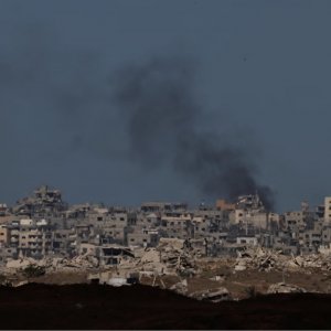 গাজায় শান্তি প্রতিষ্ঠায় মধ্যস্থতাকারীদের দ্রুত পদক্ষেপ নেওয়ার আহ্বান ট্রাম্পের