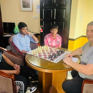 বাংলাদেশের দাবাড়ুদের প্রশিক্ষণে রাশিয়ান গ্র্যান্ডমাস্টার