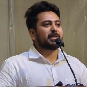 মানবতাবিরোধী অপরাধে জড়িত সেনা কর্মকর্তাদের বিচারের দাবি নাহিদের