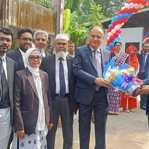 বরগুনায় বিচারপ্রার্থীদের জন্য যাত্রা শুরু করলো ‘ন্যায়কুঞ্জ’