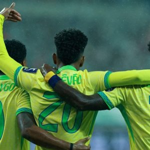 দক্ষিণ কোরিয়াকে উড়িয়ে দিলো ব্রাজিল, ভোরে নামছে আর্জেন্টিনা