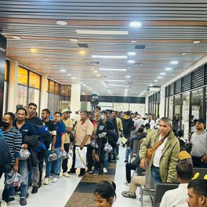 লিবিয়া থেকে দেশে ফিরলেন আরও ৩০৯ জন