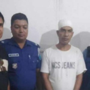 পুলিশকে লক্ষ্য করে গুলি, আশুলিয়ায় পিস্তলসহ ডাকাত গ্রেফতার