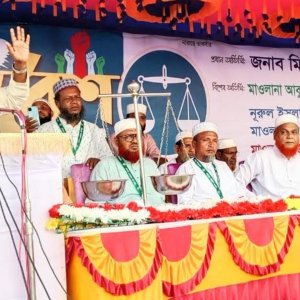 দু-একজন উপদেষ্টা গোপনে একটি দলকে ক্ষমতায় নেওয়ার চেষ্টা করছেন: গোলাম পরওয়ার