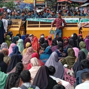 রাতেও শাহবাগে অবস্থান করবেন এনটিআরসিএ’র নিয়োগ প্রত্যাশীরা