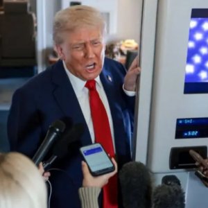 গাজা পরিদর্শন করতে চান ট্রাম্প