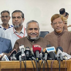 নভেম্বরে গণভোট চায় জামায়াত