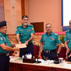জননিরাপত্তায় অবদান: ডিএমপিতে সেপ্টেম্বর মাসে শ্রেষ্ঠ হলেন যারা