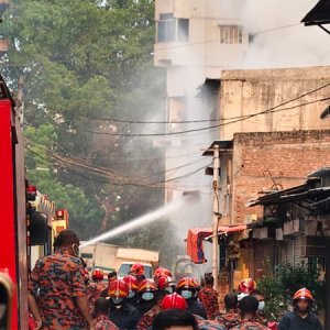 মিরপুরে আগুন: আলামত সংগ্রহ করছে সিআইডি