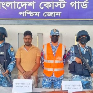 সুন্দরবনের দস্যু ছোটন বাহিনীর এক সহযোগী আটক