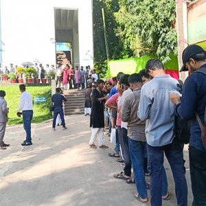 চাকসু ও হল সংসদ নির্বাচনের ভোটগ্রহণ শুরু