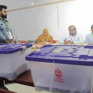 চাকসু নির্বাচনে ৭০ শতাংশ ভোট পড়েছে: প্রধান নির্বাচন কমিশনার