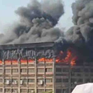 আরও তীব্র হয়েছে চট্টগ্রামে কারখানায় লাগা আগুন, ঝুঁকিতে আশপাশের ভবন