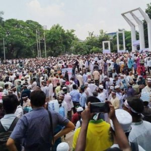 অনশন শুরু, রবিবার যমুনা অভিমুখে পদযাত্রার পরিকল্পনা শিক্ষকদের