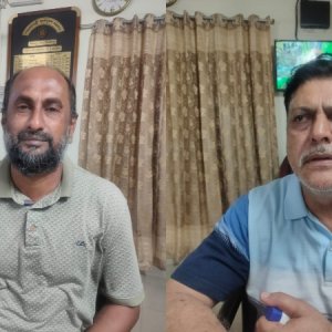 ভারতে পালানোর সময় আ.লীগের দুই নেতা আটক