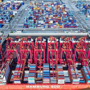 বাণিজ্যে অচলাবস্থার জন্য চীনকেই দায়ী করলেন ট্রাম্প