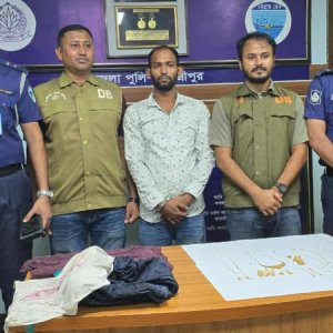 স্বর্ণালঙ্কার লুট করতে মা-মেয়েকে হত্যা করে তাদেরই আত্মীয়