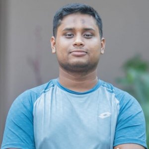 ‘রক্ত দিতে হলে সামনের সারিতে, ক্ষমতার প্রশ্নে খুঁজে পাওয়া যাবে না’