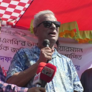 ‘বিএনপি-জামায়াত ভাই ভাই, এ মাটিতে যেন আর ভাইয়ে-ভাইয়ে রক্ত না ঝরে’