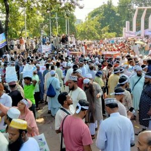 শিক্ষকদের নবম দিনের আন্দোলন চলছে, বিএনপির একাত্মতা