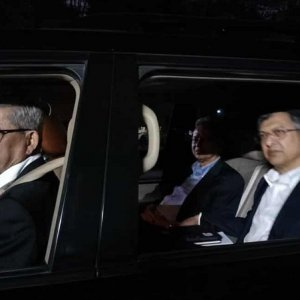 প্রধান উপদেষ্টার সঙ্গে বৈঠকে বিএনপির প্রতিনিধিদল