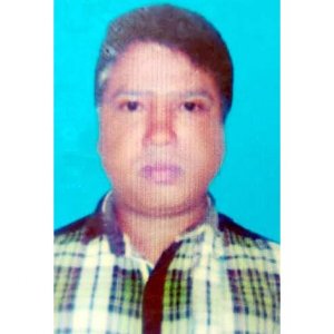 সিএনজি অটোরিকশায় কাভার্ডভ্যানের চাপা, ব্যবসায়ী নিহত