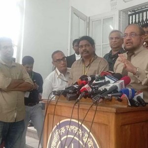 ১৫ সেনা কর্মকর্তার বিষয়ে যা বললেন আযমী ও আরমান