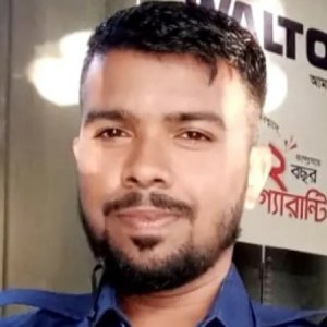 মহাসড়কে দায়িত্ব পালনের সময় ট্রাকের ধাক্কায় পুলিশ সদস্য নিহত