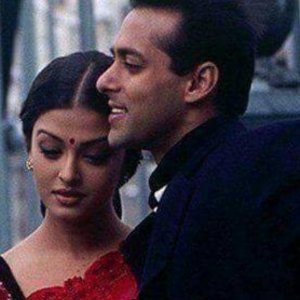 সালমানের সঙ্গে বিচ্ছেদ প্রসঙ্গে কেন চুপ ছিলেন ঐশ্বরিয়া