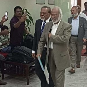 সিইসি’র সঙ্গে বৈঠকে বিএনপি নেতারা