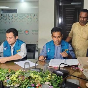 ‘২’ মুছে ফেলে ৪০ কোটি টাকার কর ফাঁকি