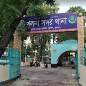 খুলনায় সন্দেহ থেকে স্ত্রীকে কুপিয়ে হত্যা