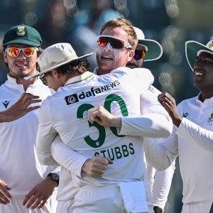 হারমারের ৬ উইকেট, সিরিজে সমতা ফেরালো দক্ষিণ আফ্রিকা