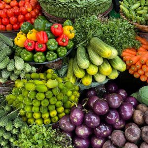 সবজির বাজার এখনও লাগামহীন