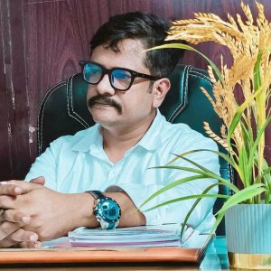 আ.লীগে যোগ দেওয়ায় সেই বিএনপি নেতাকে জাতীয়তাবাদী আইনজীবী ফোরাম থেকে বহিষ্কার