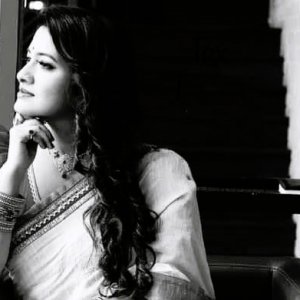 দ্য হিলিং রুম: শুনবেন সিঁথি, শোনাবেনও