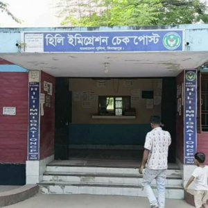 সালমান শাহ হত্যা: আসামিদের দেশত্যাগ রোধে হিলি ইমিগ্রেশনে বাড়তি সতর্কতা