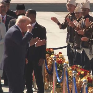 কুয়ালালামপুরে নাচলেন উৎফুল্ল ট্রাম্প