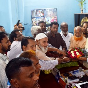 বিএনপিতে যোগ দিলেন জাতীয় পার্টির শতাধিক নেতাকর্মী