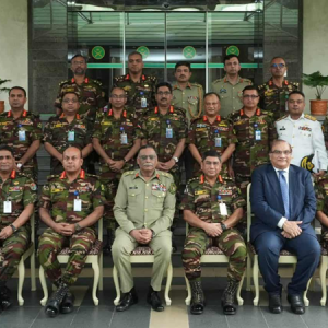 সেনাপ্রধানের সঙ্গে পাকিস্তানের জয়েন্ট চিফস অফ স্টাফ কমিটির চেয়ারম্যানের সাক্ষাৎ