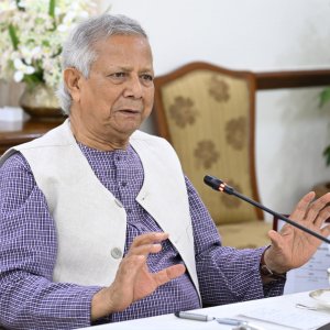 আমরা অতীত থেকে মুক্ত হতে চাই: প্রধান উপদেষ্টা